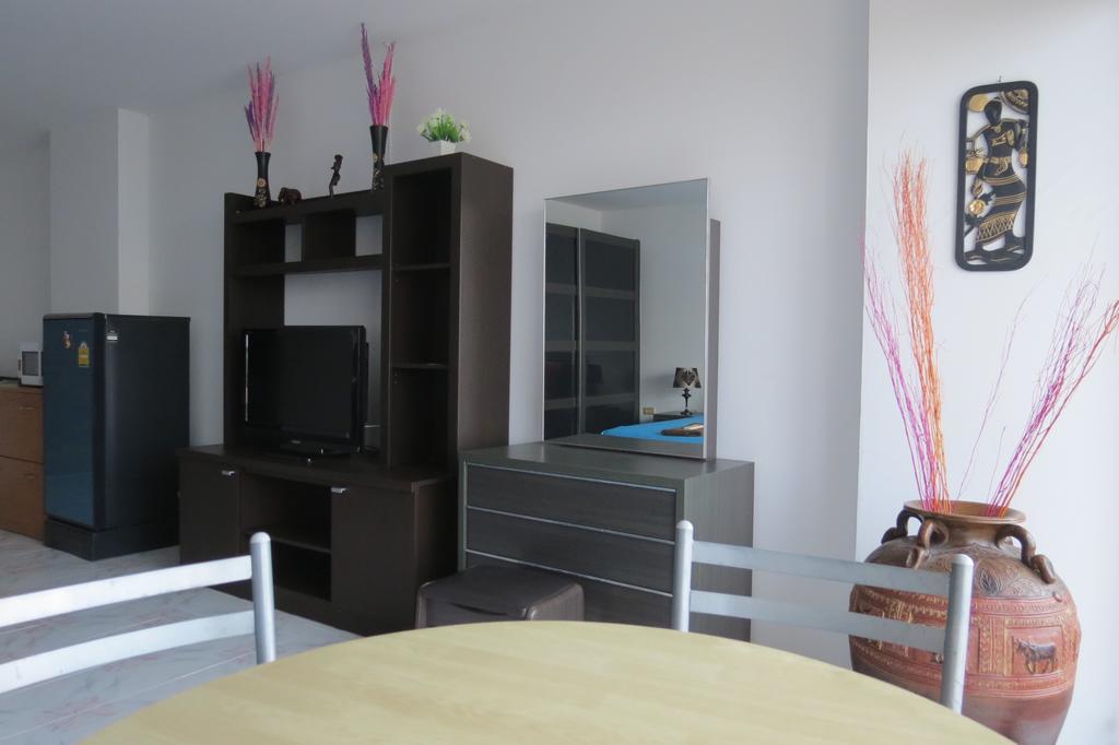 View Talay 1B Studio Паттая Номер фото